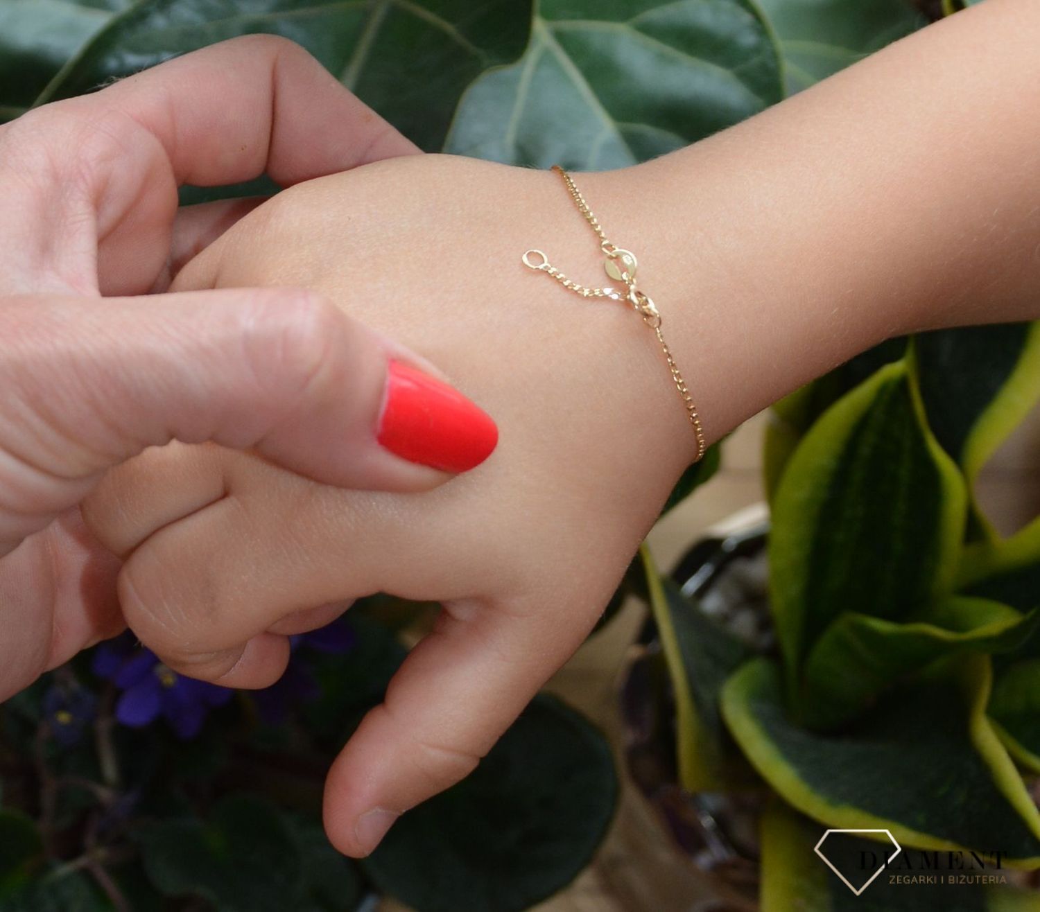 Złota bransoletka blaszka dla dziecka do graweru.jpg